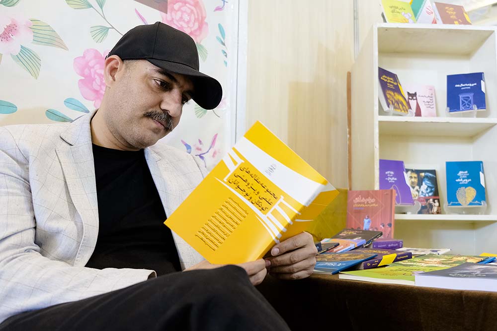گفت‌وگو با مدیر تالار هنر

محسن امیری: انتشارات نمایش پتانسیل تولید محتوا در فرم‌های جدید را داراست