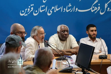 نشستی تخصصی فعالان تئاتر قزوین با هنرمندان عمانی و عراقی