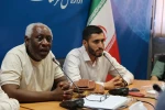 نشستی تخصصی فعالان تئاتر قزوین با هنرمندان عمانی و عراقی