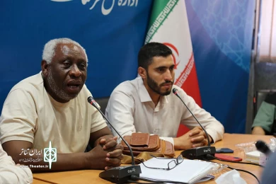 نشستی تخصصی فعالان تئاتر قزوین با هنرمندان عمانی و عراقی