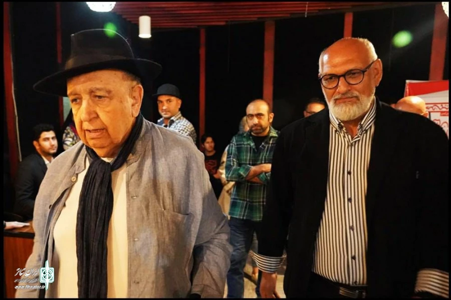 The performance of "Butterfly and Yoke" was dedicated to Bahman Farmanara