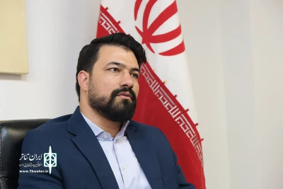 گفت‌وگو با دبیر جشنواره ملی تئاتر خیابانی قدمگاه

احسان عابدی: تئاتر بر انتقال مفاهیم مذهبی، فرهنگی و اجتماعی موثر است