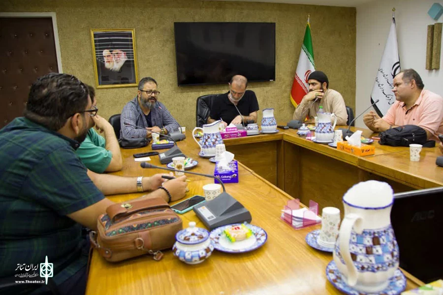 نشست گفت‌وگوی هنری پیرامون خط مشی‌های دینی در فرم‌های تئاتر معاصر برگزار شد 4