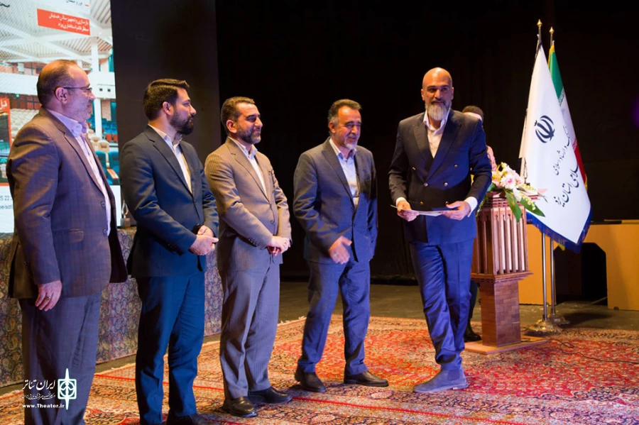 اولین جشنواره ملی تئاتر خیابانی قدمگاه در یزد به کار خود پایان داد 9
