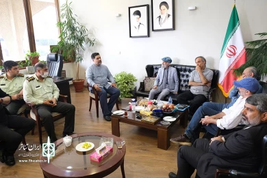 نشست هم اندیشی هنرمندان با مدیران شهرداری تهران