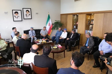 نشست هم اندیشی هنرمندان با مدیران شهرداری تهران