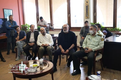 نشست هم اندیشی هنرمندان با مدیران شهرداری تهران