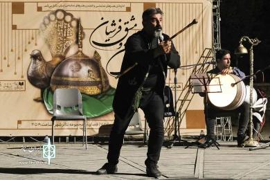 شب نهم از ویژه برنامه دهه اول محرم با عنوان نوای عرشیان و مشق فرشیان