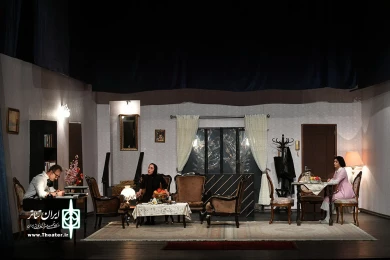 شب روی سنگفرش خیس