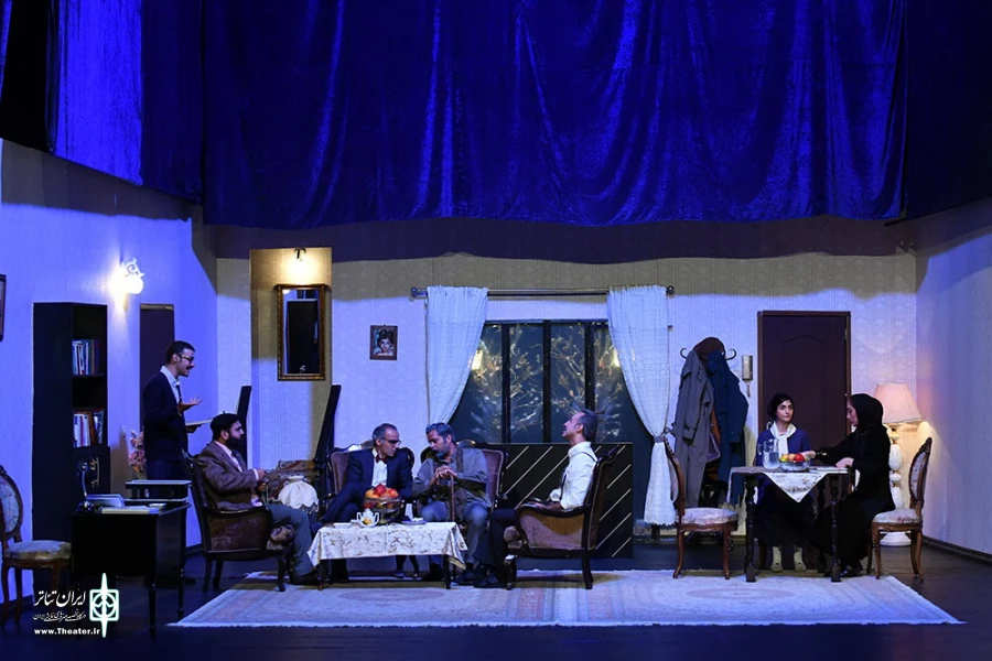 شب روی سنگفرش خیس