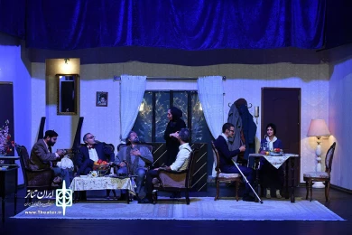 شب روی سنگفرش خیس