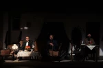 شب روی سنگفرش خیس
