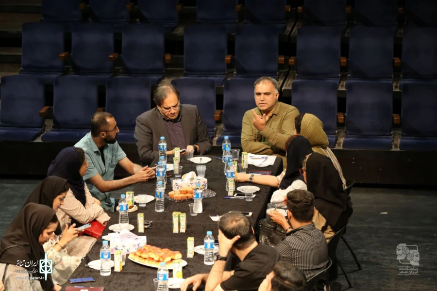 حضور ۴۶ هزار مخاطب و بیش از ۶ میلیارد تومان فروش از اول سال 1402 تاکنون 3