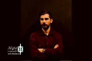 کارگردان جوانی که با «آنتیگونه» به صحنه می‌آید

محمدرضا آگاه: استفاده از هوش مصنوعی در طراحی و تولید نمایش، تجربه بسیار دل‌نشینی است