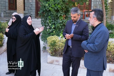 بازدید مدیرر کل هنرهای نمایشی از طرح تعلیم مربی خلاق در دبستان پانزدهم بهمن شهرستان بومهن