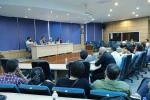 نشست هم‌اندیشی مدیرکل هنرهای نمایشی با هنرمندان تئاتر کمدی تهران 8