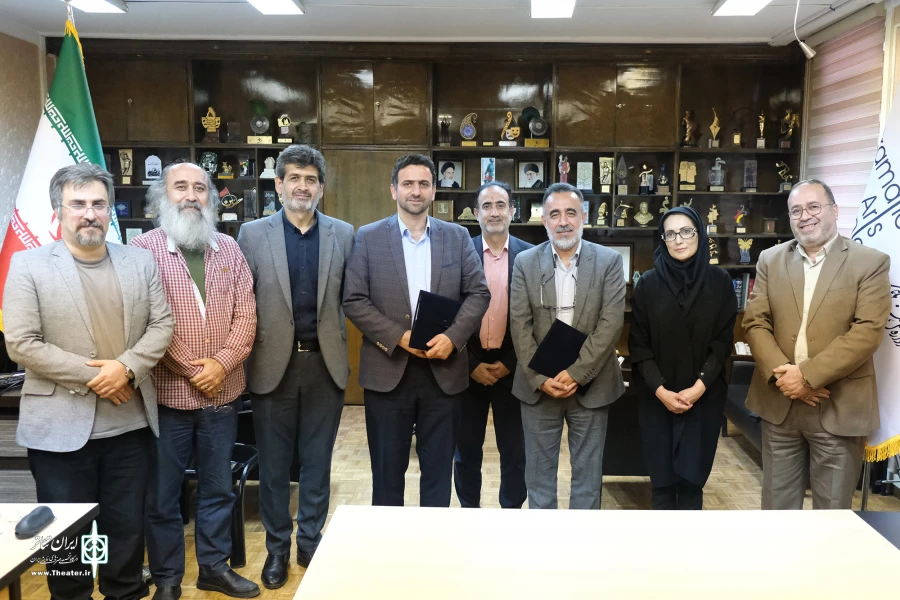تأکید بر اهمیت و برگزاری جشنواره تئاتر دانشگاهی 8
