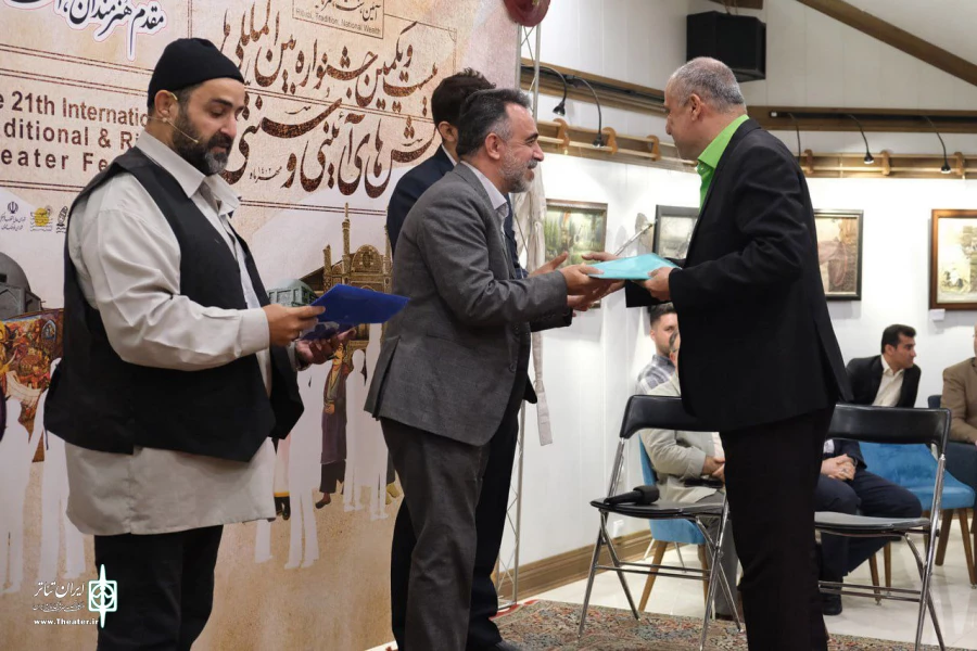 اختتامیه بخش رادیوتئاتر بیست و یکمین جشنواره بین‌المللی نمایش‌های آیینی و سنتی برگزار شد 6