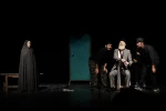 به عشق ثریا میکشم