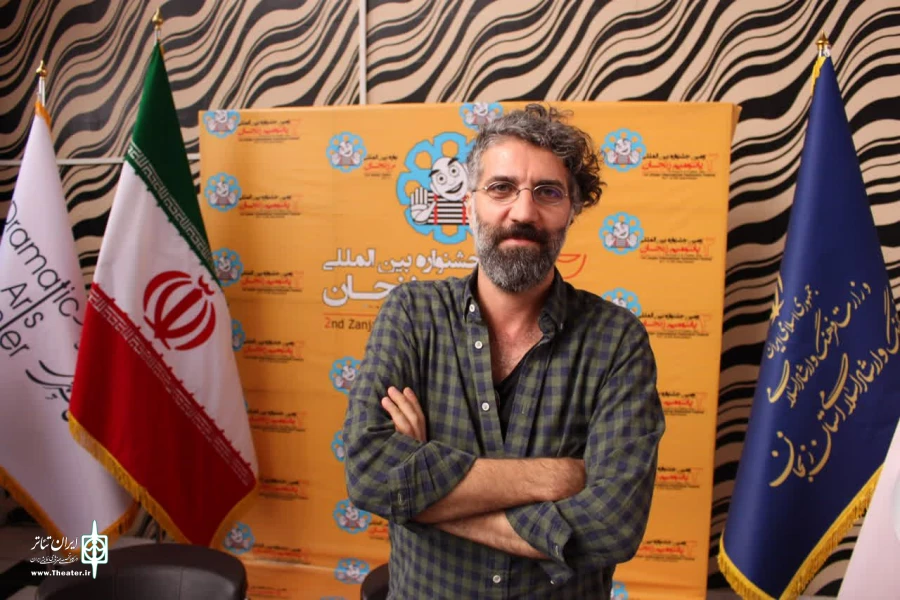 هنرمندان باید روی انرژی، صدا، نفس و حرکات بدنی کار کنند 2