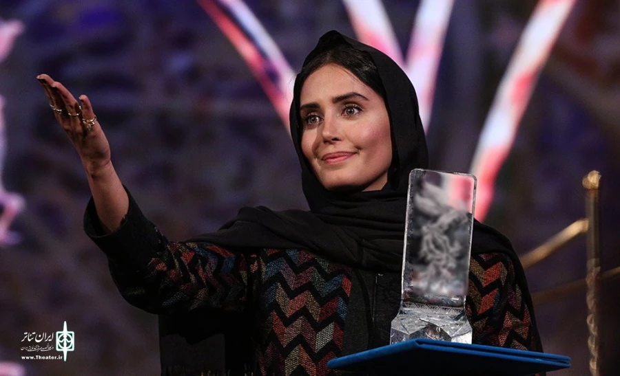 الناز شاکردوست خبر از بازی در یک تئاتر داد 2
