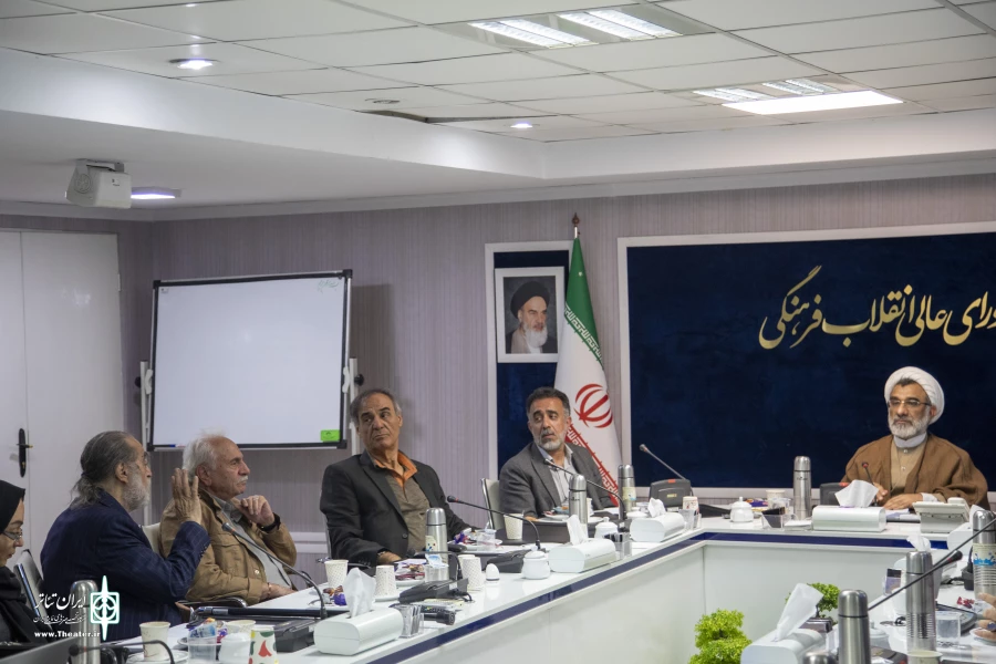 تاکید بر نگارش سند ملی حکمرانی هنرهای نمایشی توسط هنرمندان تئاتر 4