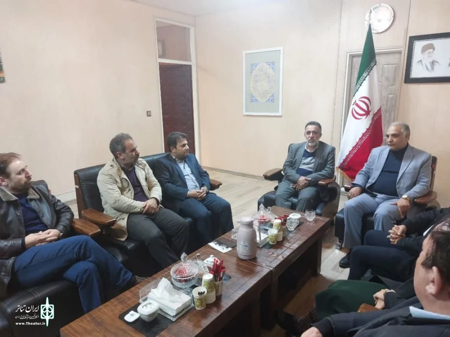 نشست مدیرکل هنرهای نمایشی با هیئت مدیره انجمن هنرهای نمایشی اردبیل
