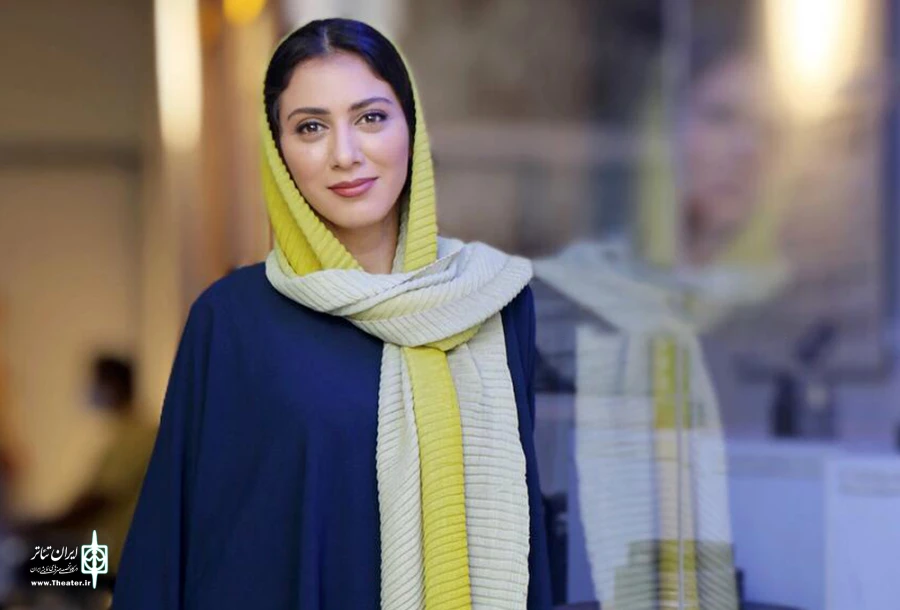 مونا فرجاد