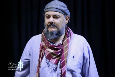 گفت‌وگو با نویسنده و کارگردان «دور»

وحید نفر: تئاتر باید آینه‌ای برای تماشاگر باشد