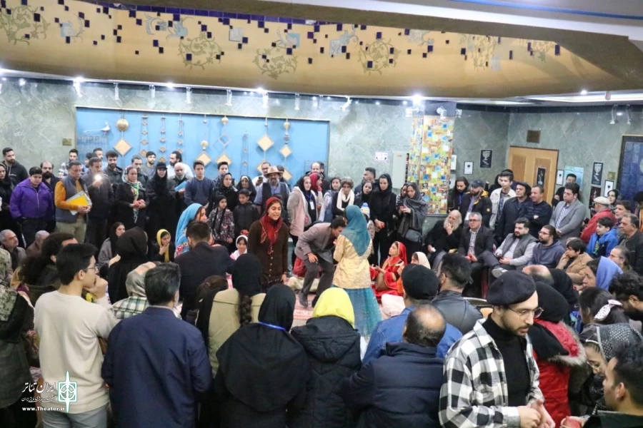 استقبال چشمگیر از جشنواره تئاتر راه ابریشم در سمنان ادامه‌ دارد 5