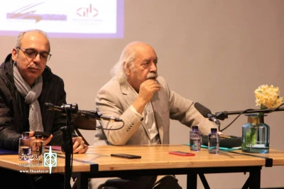در هفتمین نشست «صدای نمایشنامه‌نویس»

بهزاد فراهانی، نمایشنامه‌ جدیدش را برای مخاطبان خواند