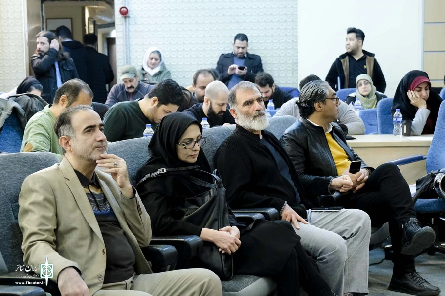 نشست خبری چهل و دومین جشنواره بین‌المللی تئاتر فجر