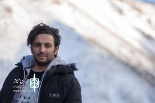 گفت‌وگو با کارگردان حاضر در بخش رادیوتئاتر جشنواره فجر

عمار خطی: «همه پنگوئن‌های جهان»، مرزبندی بین انسان‌ها را نقد می‌کند