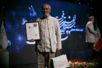 برگزیدگان چهار بخش «رادیو تئاتر»، «نمایش‌‌های تلویزیونی»، «نمایشنامه نویسی» و «پژوهش» معرفی شدند 8