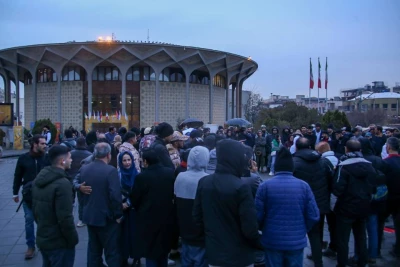گزارشی از سومین روز برگزاری جشنواره چهل‌ودوم تئاتر فجر

باران و سرما، حریف همراهی گرم تماشاگران نشدند