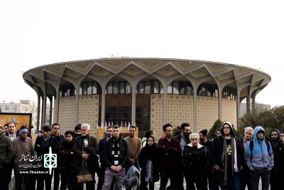 مروری بر آنچه در روز چهارم جشنواره 42 روی داد

جشنواره تئاتر فجر؛ جلوه‌گاه شکوه اقوام ایرانی