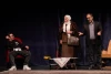 پشت چراغ قرمز
