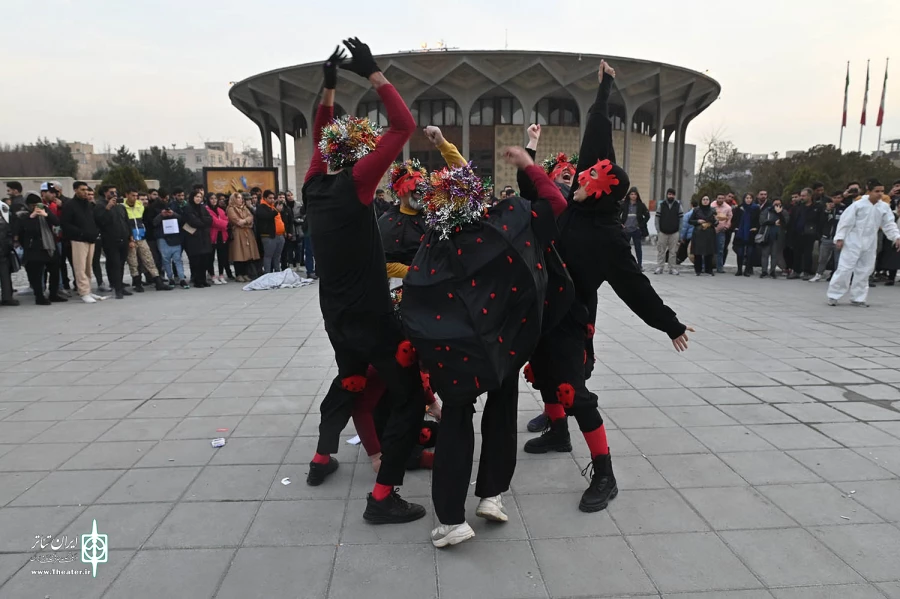 لبخند با طعم ماسک