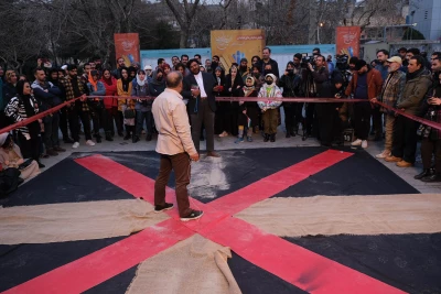 کارگردان حاضر در بخش خیابانی جشنواره تئاتر فجر مطرح کرد

«زمین شماره ایکس»؛ روایت خون‌های ریخته شده است برای حفظ خاک ایران