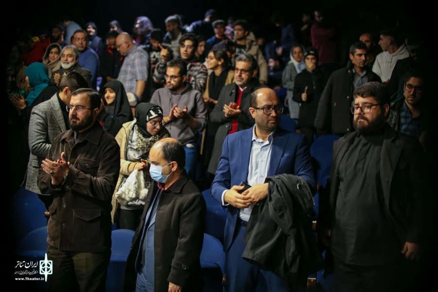 معاون حقوقی، امور مجلس و استان‌های وزیر فرهنگ در تئاتر شهر 3