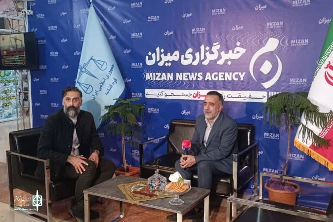 بازدید مدیرکل هنرهای نمایشی از نمایشگاه رسانه‌های ایران
 4