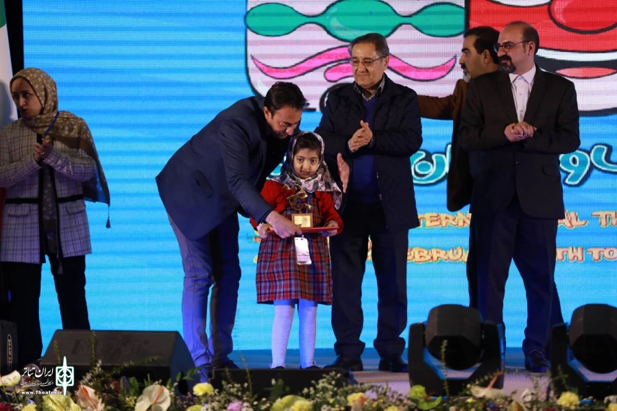 برگزیدگان جشنواره تئاتر کودک و نوجوان اردکان معرفی شدند 4