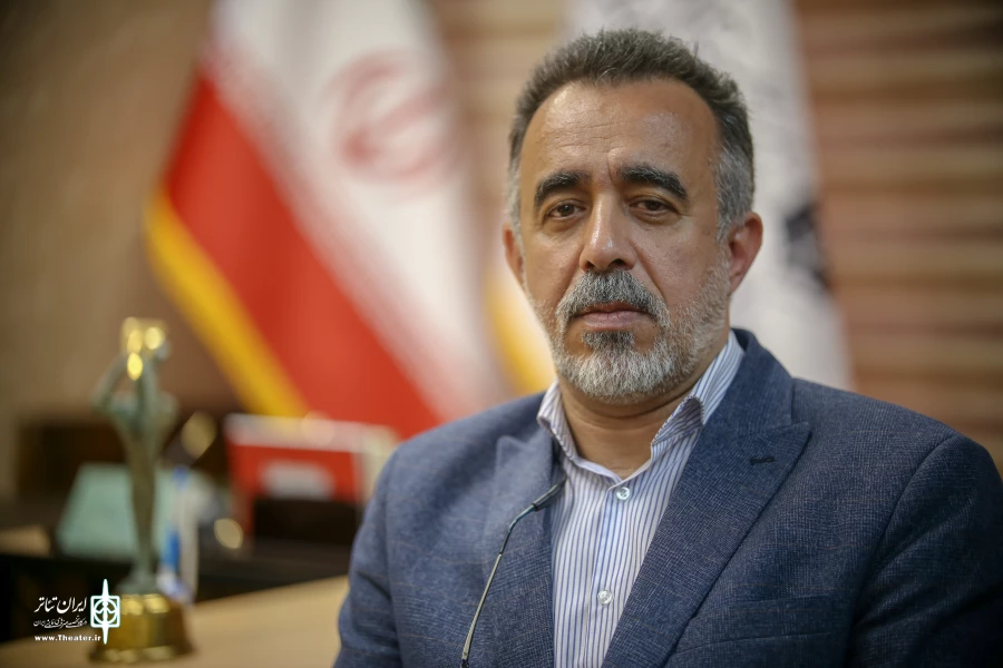 مدیرکل هنرهای نمایشی از  دبیر شورای عالی انقلاب فرهنگی قدردانی کرد 3