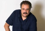هومن برق‌نورد با «آن‌ها دروغ می‌گویند» به صحنه می‌آید 2