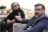 وزیر فرهنگ از رضا رویگری عیادت کرد 3