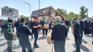موکب «اهل هنر» در مقابل مجموعه تئاتر شهر