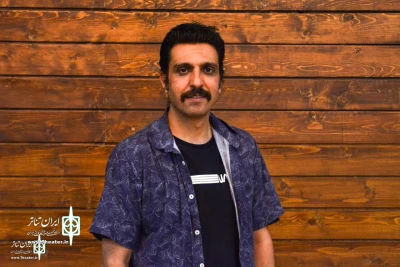 Mohammad Motaharipour on his latest show “Zanbour” , monologue  and loneliness
