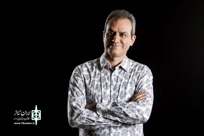 شهرام کرمی، کارگردان نمایش «گنجشک مفرغی»:

اصالت و اهمیت تئاتر را در اندیشه و درون‌مایه آن می‌دانم