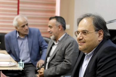 نشست هم‌اندیشی حمید نیلی با مدیران‌ سابق هنرهای نمایشی‌