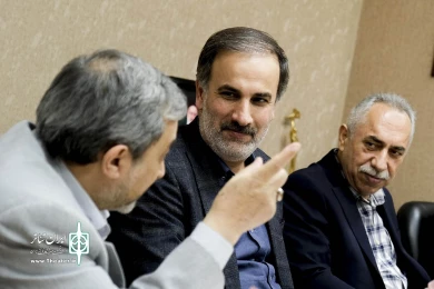 نشست هم‌اندیشی حمید نیلی با مدیران‌ سابق هنرهای نمایشی‌